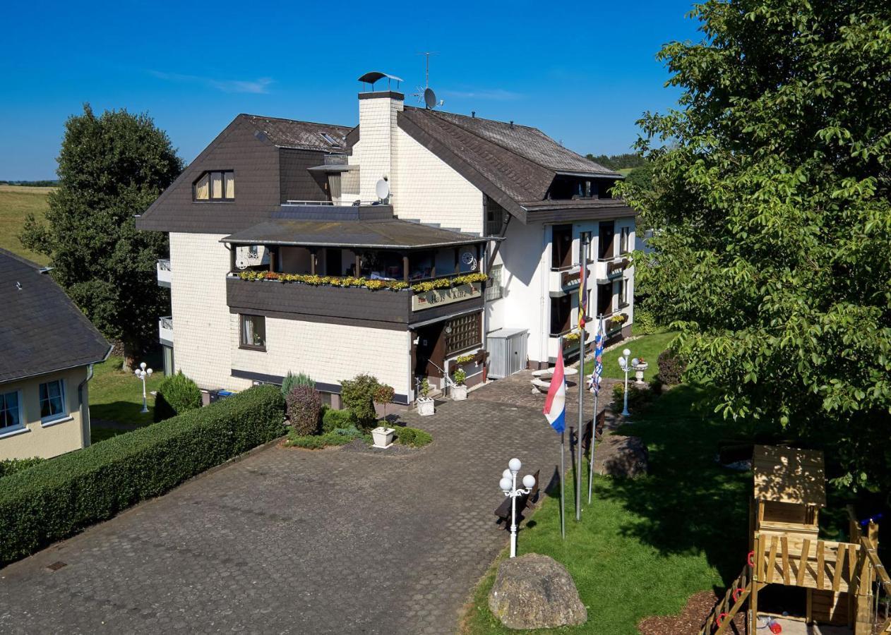 Hotel-Restaurant Maas Lutzerath Eksteriør bilde